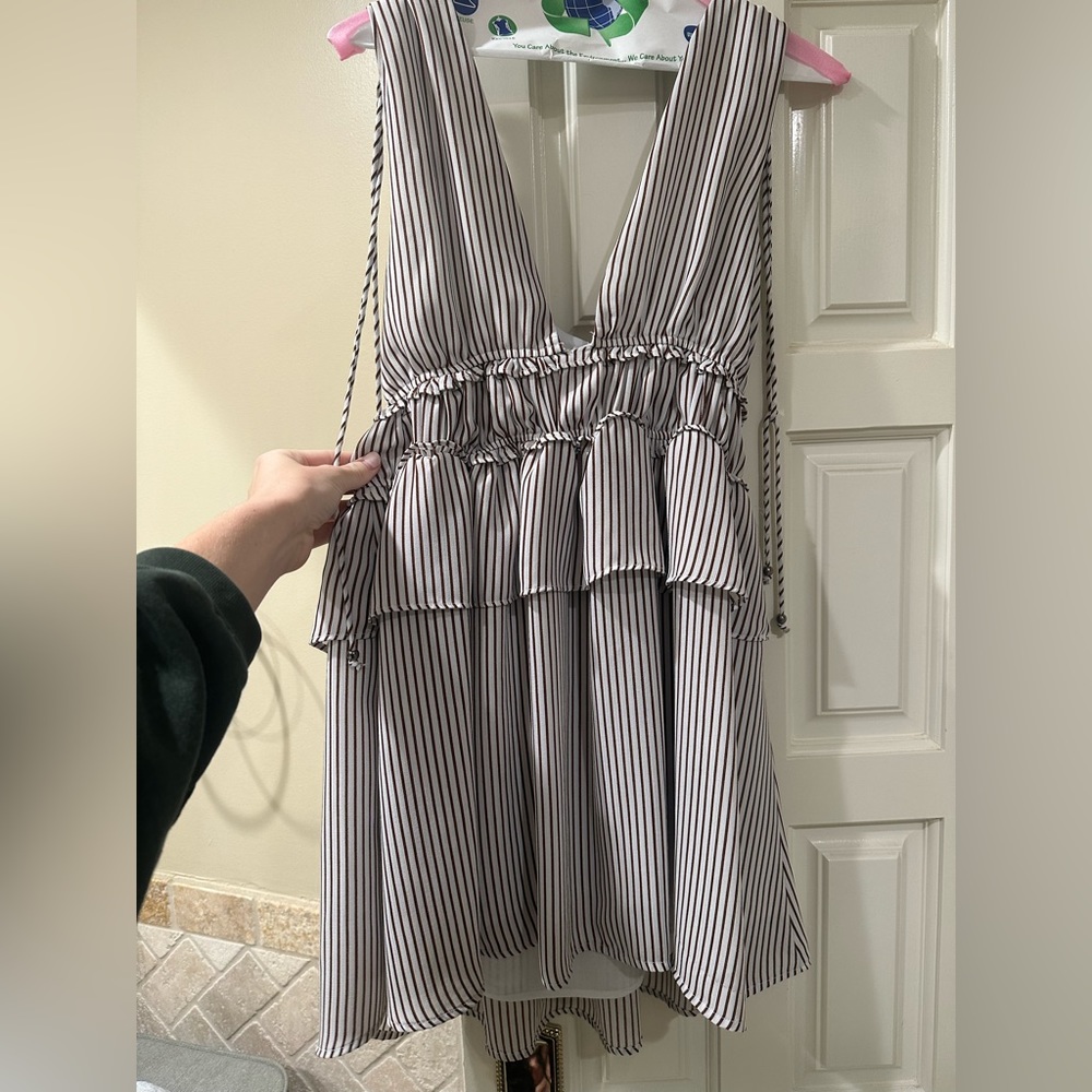 Line & Dot dress